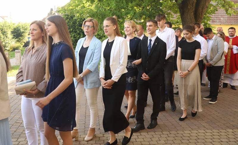 imgi_4_thumb_791_horvat_bermalas001