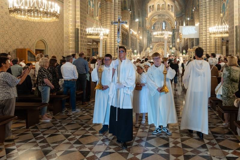 imgi_50_thumb_794_2024_06_02_urnapja pecs_49