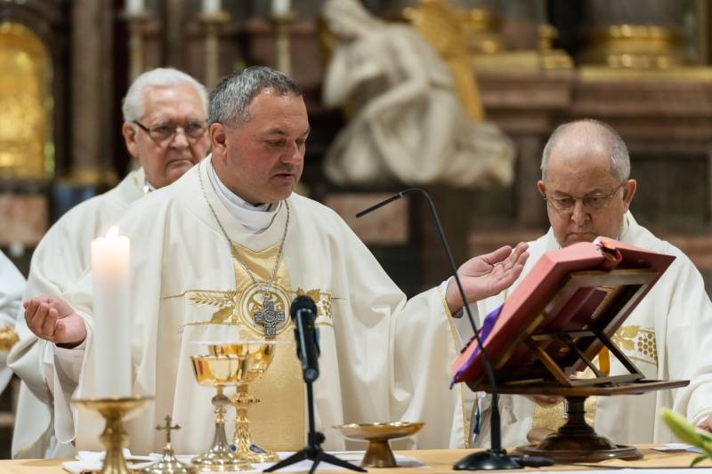 imgi_72_thumb_785_2024_05_12_szekszard mayer biro_71