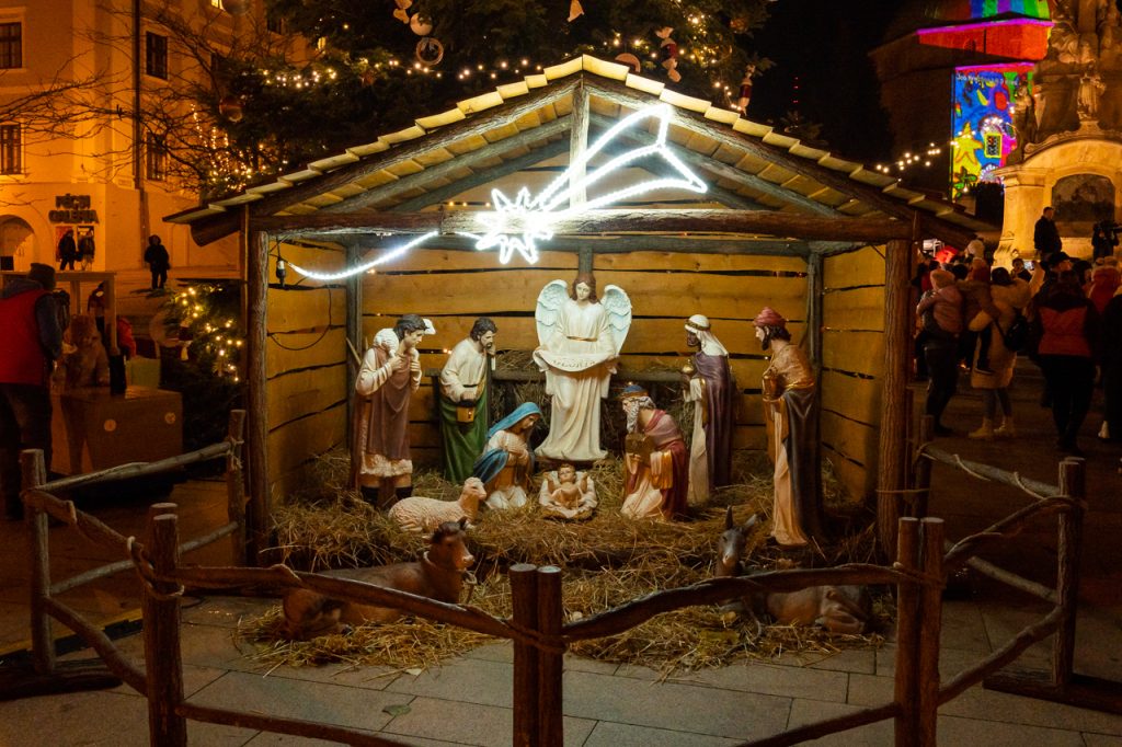 2023_12_szechenyi_ter_advent_kezdes_12