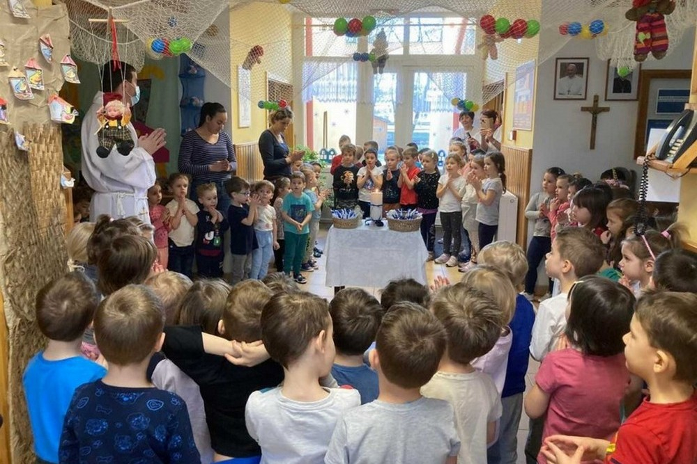 252_Mohacs-ls2-Gyertyaszentel_kaplanatya_ovi