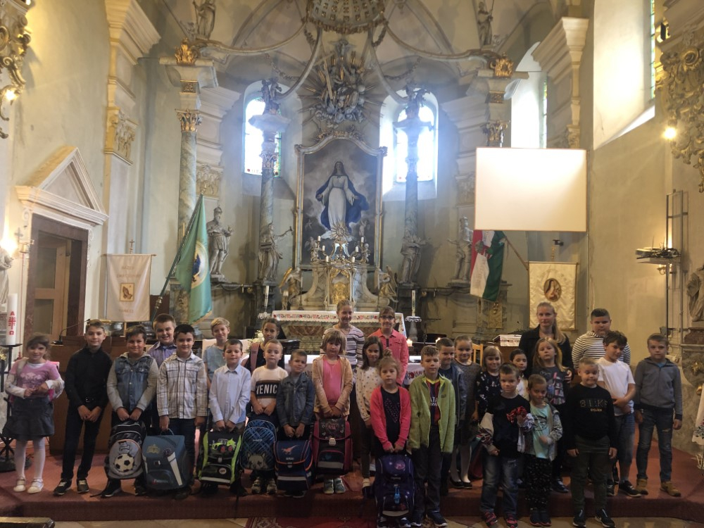 407_tamsi_vnyit_8_Egyedi