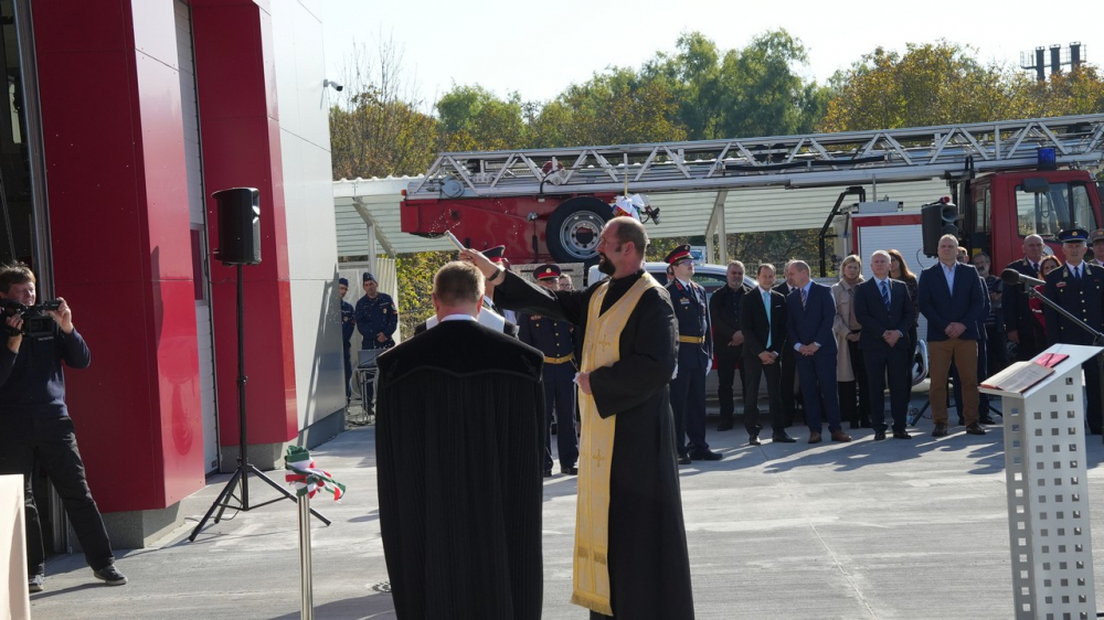 457_Tuzoltoallomas-megaldasa-Pecs-129