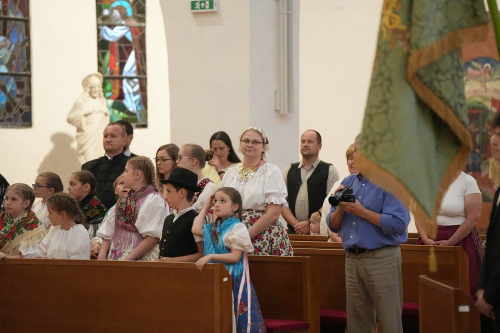 631_Mohacs-zaszlomegaldas-04