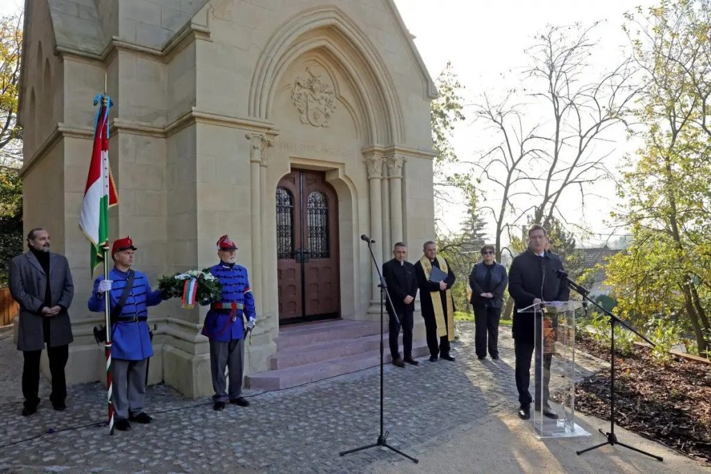 Ermel-Vojnits-mauzóleum-MTI