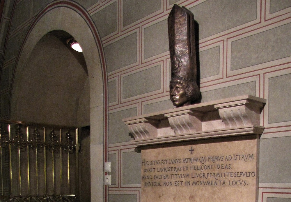 Janus-Pannonius-550-cikk-nyito-b