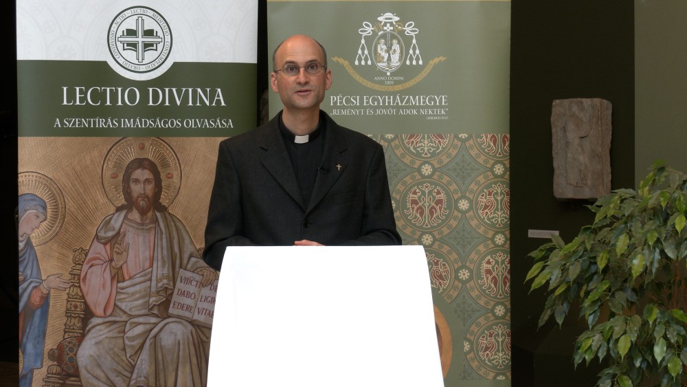 LDE_május.00_23_55_43.Still001_Egyedi