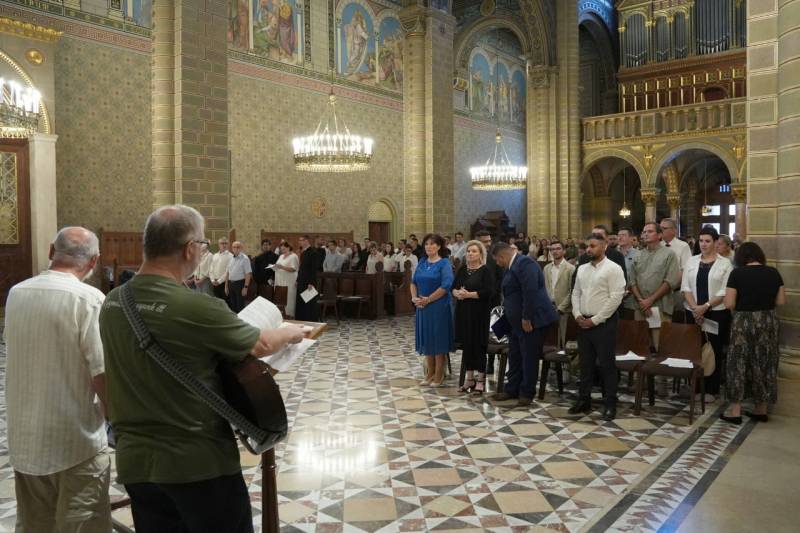 thumb_664_Okumenikus-istentisztelet-01