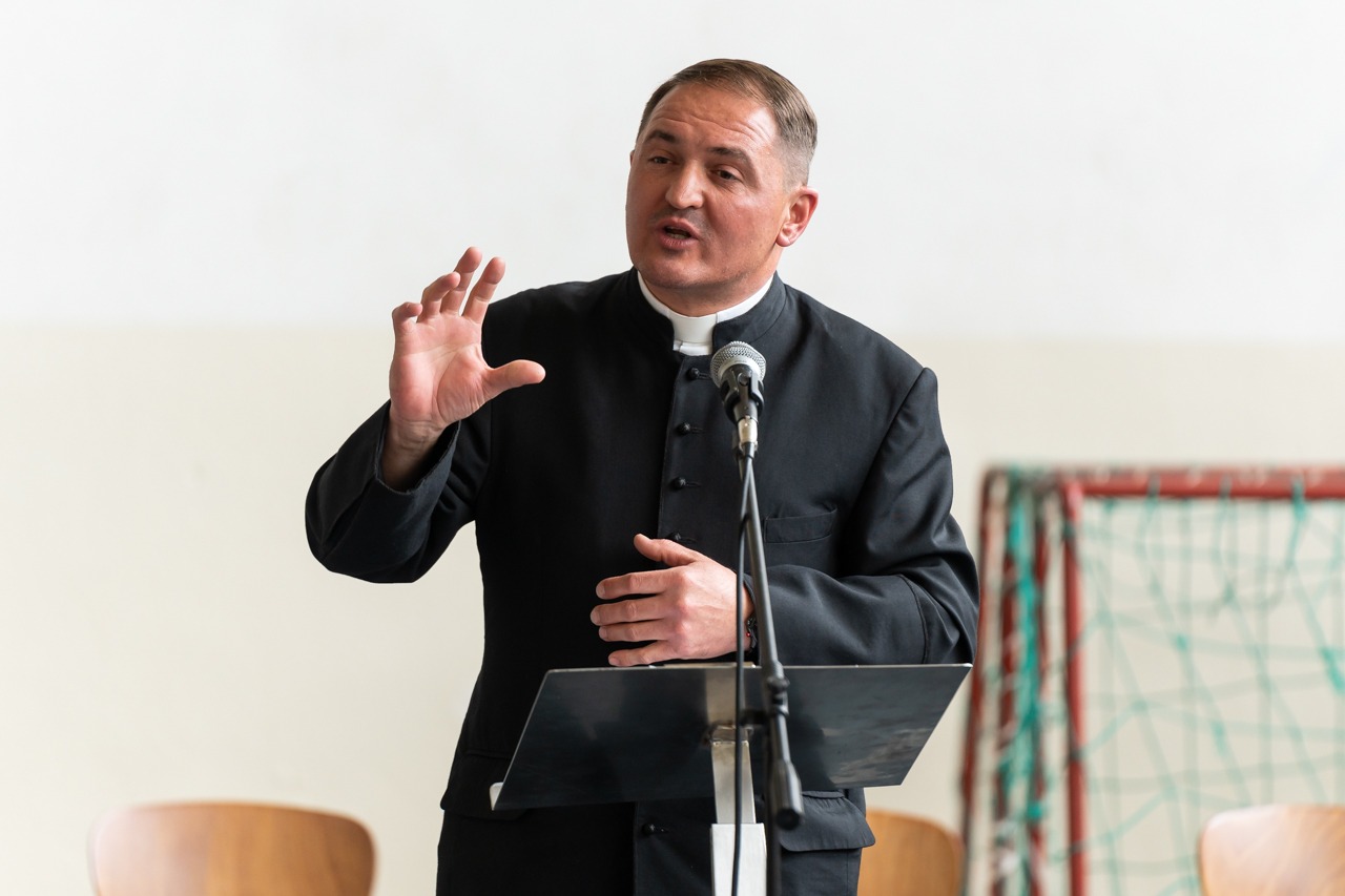 imgi_69_2024_04_21_lelki_delutan_paks_13