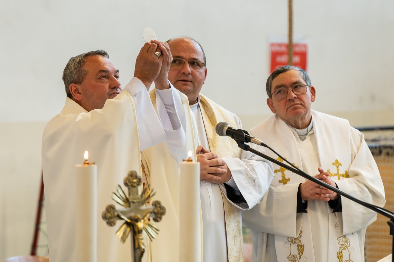 imgi_76_2024_04_21_lelki_delutan_paks_53