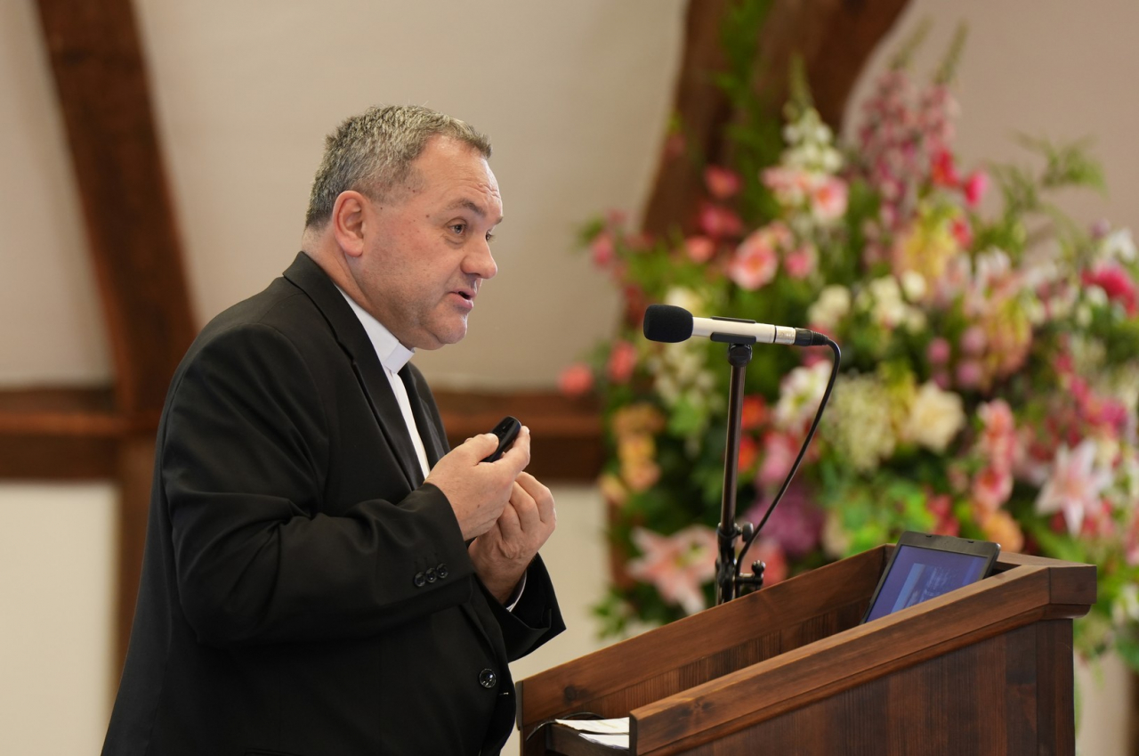 Ferfitalalkozo-5-Pecs-17