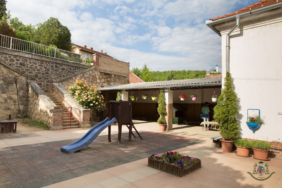 imgi_18_1188_6413_zoomed_szent_mor_ovoda_tala-lkozo_a_puspokkel_web-20160518-1