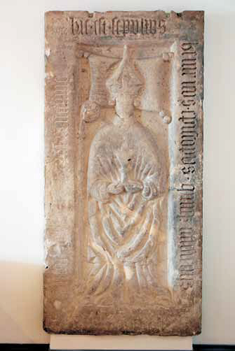 Albeni-Henrik-siremleke (1)